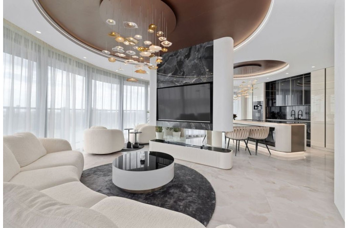 Predaj luxusný 4-izbový apartmán s priamym výhľadom na hrad v ikonickej rezidencii Eurovea Tower. 