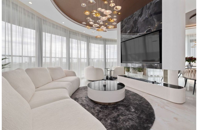 Predaj luxusný 4-izbový apartmán s priamym výhľadom na hrad v ikonickej rezidencii Eurovea Tower. 