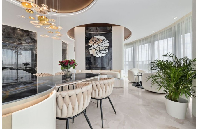 Predaj luxusný 4-izbový apartmán s priamym výhľadom na hrad v ikonickej rezidencii Eurovea Tower. 