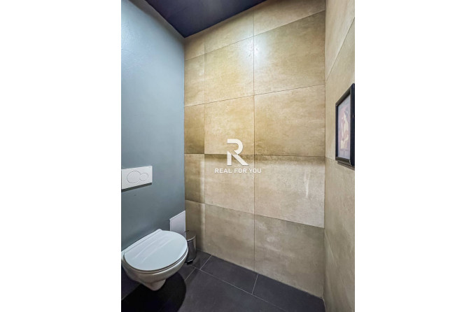 Na predaj: Zabehnutý kávový bar „na kľúč“ v centre Bratislavy, Dunajská 12