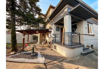 Na predaj sa ponúka priestranný a multifunkčný rodinný dom v Senci