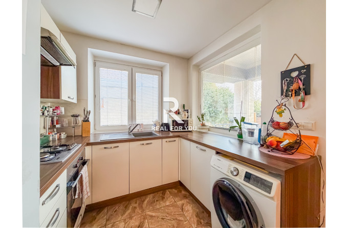 Na predaj sa ponúka priestranný a multifunkčný rodinný dom v Senci