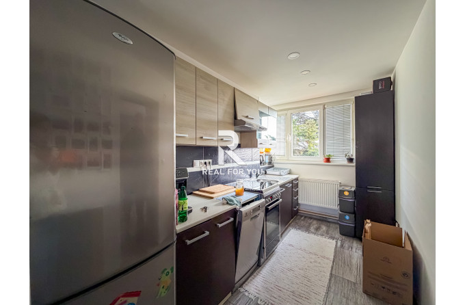 Na predaj sa ponúka priestranný a multifunkčný rodinný dom v Senci