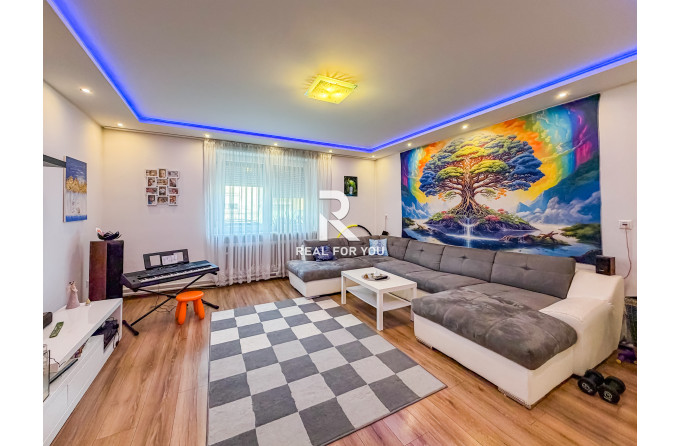 Na predaj sa ponúka priestranný a multifunkčný rodinný dom v Senci