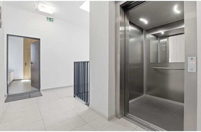 Nadčasový penthouse na Kolibe s terasou, ktorá mení spôsob bývania
